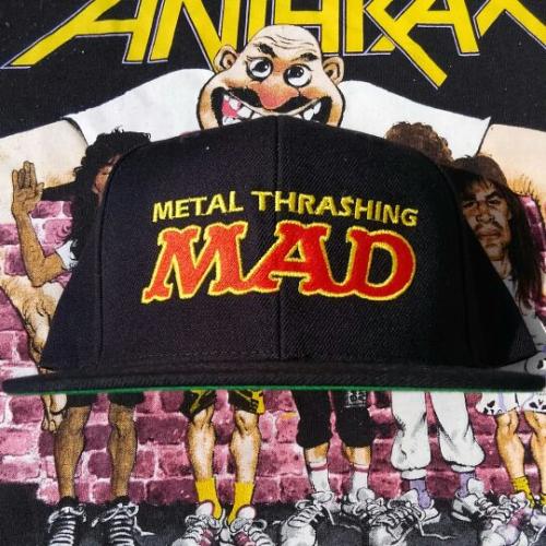 METAL VOMIT MAD キャップ (ブラック)