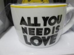 ALL YOU NEED IS LOVE マグカップ&ソーサー