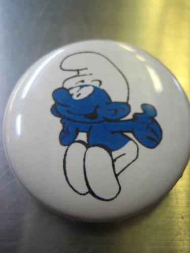 缶バッチ スマーフ 喜び